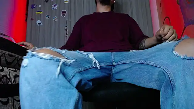 Snapshot of zacwatson_ chatting on December 30, 2024, 5:44 pm zacwatson online show from December 30, 2024, 5:44 pm