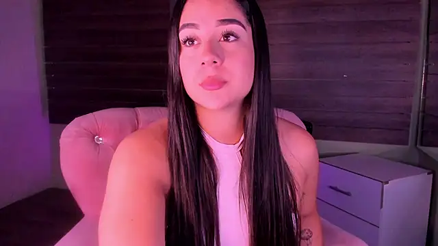 Sussy Bell01 online show from December 28, 2024, 7:43 pm