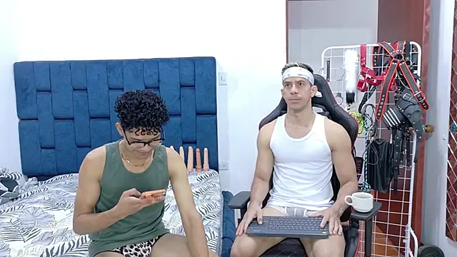 JoseRumbero26 online show from December 18, 2025, 12:11 pm