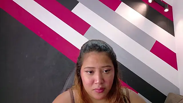 Snapshot of I_am_yours- chatting on October 4, 2025, 12:14 pm I am yours- online show from October 4, 2025, 12:14 pm