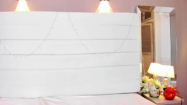 Lilly 2809  online show from October 9, 2025, 4:32 am