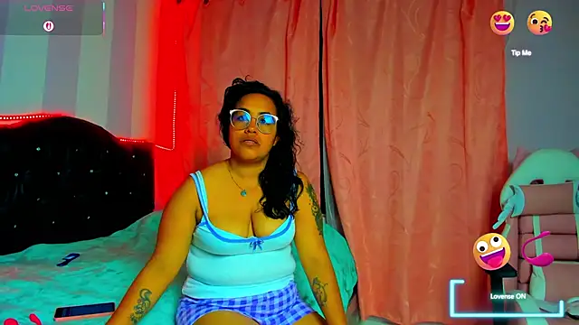 Snapshot of Tita_dirty chatting on January 18, 2026, 12:36 am Tita dirty online show from January 18, 2026, 12:36 am