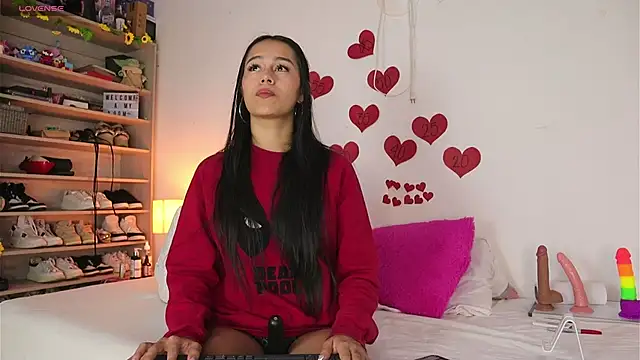 thamaral1 online show from March 18, 2025, 4:15 pm