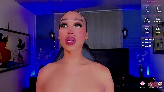  ChanellR  online show from April 10, 2026, 11:04 am