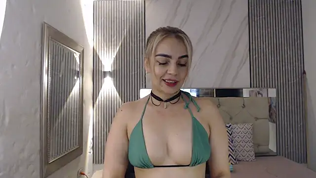 ashley  tylor online show from April 13, 2026, 2:39 am