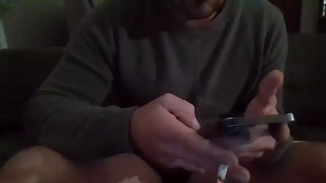 Snapshot of Fuckbuddy36 chatting on September 27, 2025, 2:27 am Fuckbuddy36 online show from September 27, 2025, 2:27 am