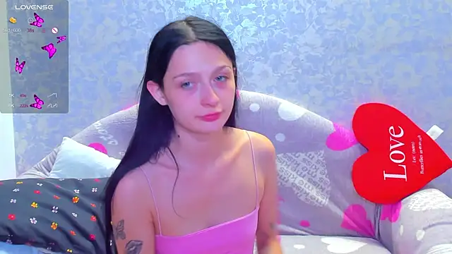 Vanessa Florence online show from October 6, 2025, 1:03 am