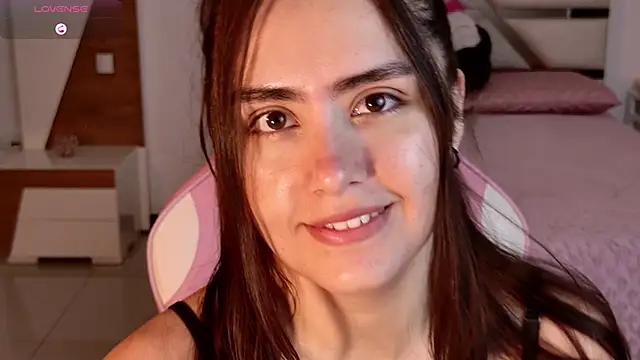 AllisonPalmer online show from November 22, 2025, 2:38 pm