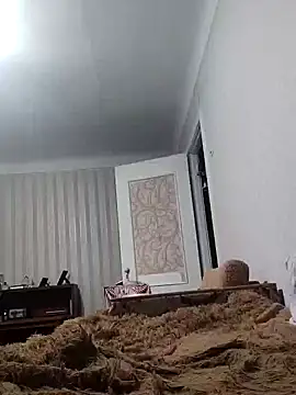 emeli moon online show from February 7, 2025, 9:58 pm