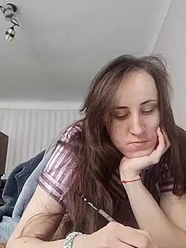 emeli moon online show from February 28, 2025, 7:48 am