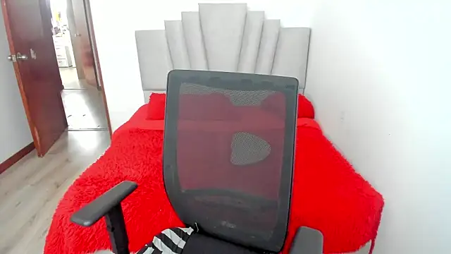 samantha  wilson online show from March 3, 2026, 7:42 pm