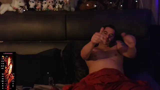 Snapshot of Hard_to_Handlexxx chatting on January 31, 2025, 11:24 pm Hard to Handlexxx online show from January 31, 2025, 11:24 pm