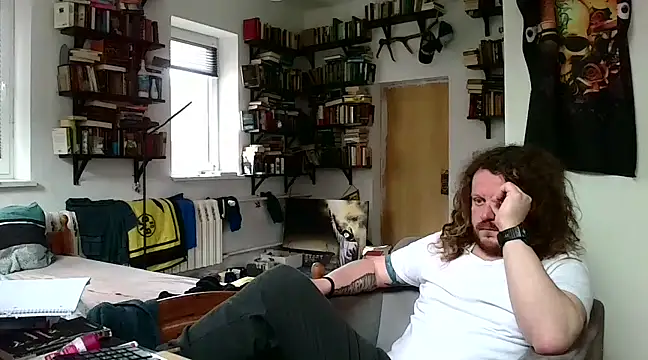 sunr1sa online show from March 1, 2025, 1:40 pm