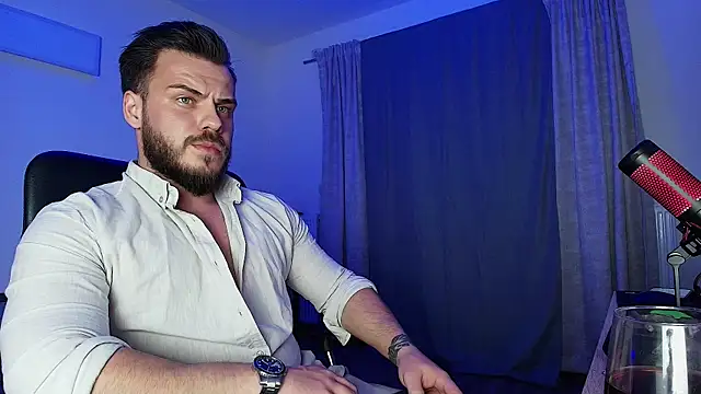 juliusmasters online show from December 11, 2024, 1:05 am