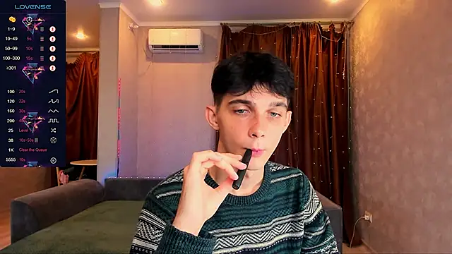 Aaron Boom online show from September 20, 2025, 11:06 pm