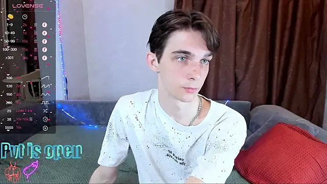 Aaron Boom online show from May 26, 2026, 12:28 am