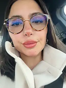 sukhakunis1 online show from April 16, 2026, 8:48 am