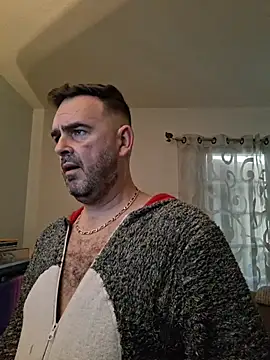 Snapshot of pachapeter chatting on March 4, 2026, 8:42 am pachapeter online show from March 4, 2026, 8:42 am