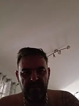 Snapshot of pachapeter chatting on April 9, 2026, 10:42 am pachapeter online show from April 9, 2026, 10:42 am