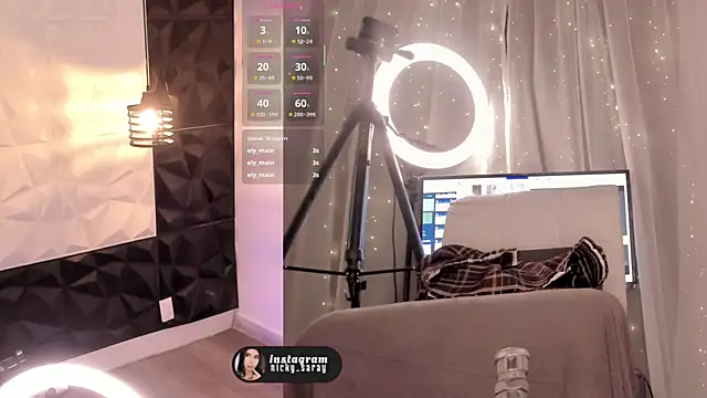 nickky   online show from September 20, 2025, 1:39 am