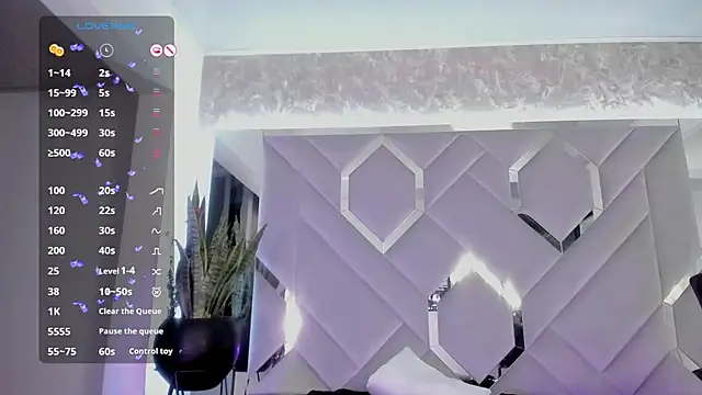 Snapshot of Sara_Foxx1 chatting on March 2, 2025, 7:32 am Sara Foxx1 online show from March 2, 2025, 7:32 am