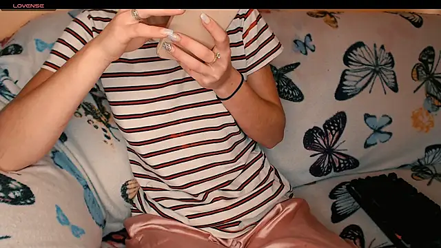 Snapshot of Perversdemlni chatting on November 16, 2025, 11:38 am Perversdemlni online show from November 16, 2025, 11:38 am