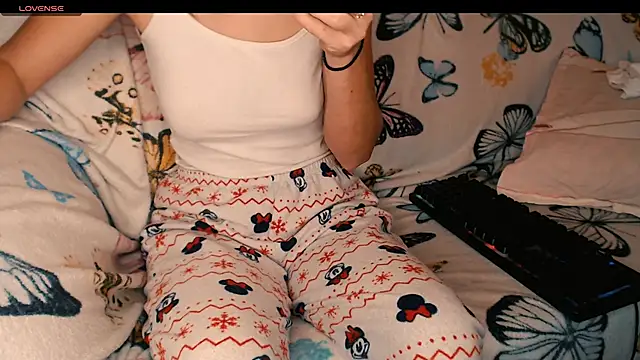 Snapshot of Perversdemlni chatting on November 22, 2025, 11:31 am Perversdemlni online show from November 22, 2025, 11:31 am