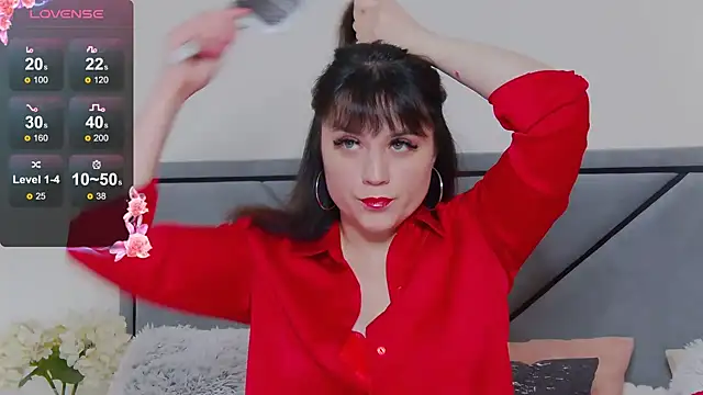 BellaHillss online show from March 17, 2025, 8:07 am