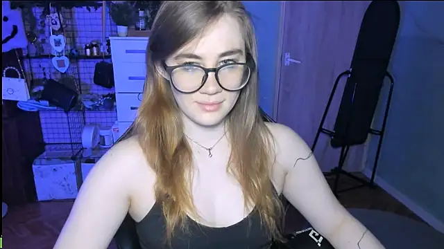 PureHeartt  online show from October 23, 2025, 7:51 am