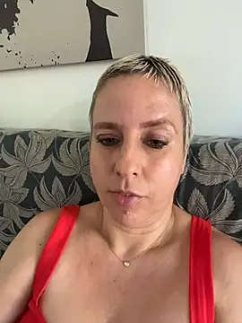 MariaValentine online show from July 13, 2026, 6:49 am