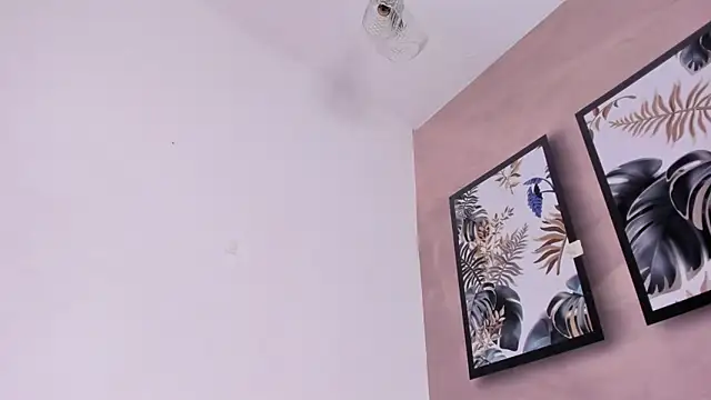 Snapshot of DahianaLincoln chatting on October 28, 2025, 5:04 pm DahianaLincoln online show from October 28, 2025, 5:04 pm