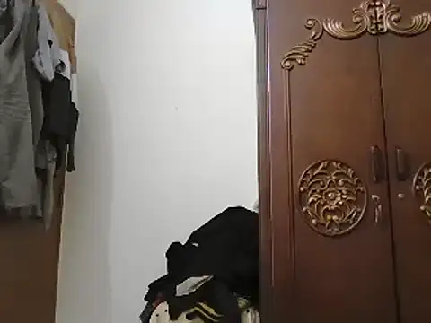 Snapshot of desiboyasif chatting on December 23, 2024, 11:47 am desiboyasif online show from December 23, 2024, 11:47 am