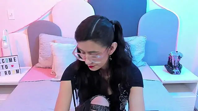 SophieGomez22 online show from March 8, 2025, 11:27 am