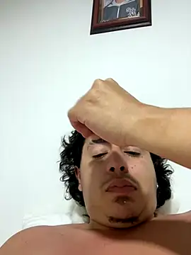 DanielGomez9 online show from October 14, 2025, 2:45 am