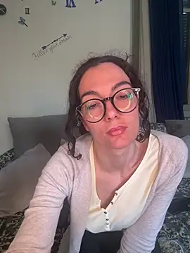Snapshot of Strawberry_queen91 chatting on April 17, 2026, 3:37 pm Strawberry queen91 online show from April 17, 2026, 3:37 pm