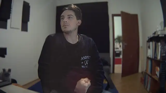 Snapshot of abe_in_red chatting on January 15, 2025, 10:24 pm abe in red online show from January 15, 2025, 10:24 pm