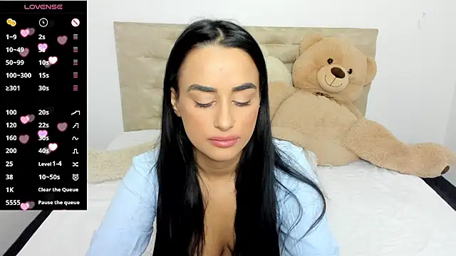 DarcieJane online show from December 14, 2024, 7:25 pm