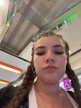 Holy Tereza online show from July 28, 2026, 4:39 pm