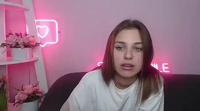 Snapshot of MilanaAngelAs chatting on January 25, 2025, 2:03 pm MilanaAngelAs online show from January 25, 2025, 2:03 pm