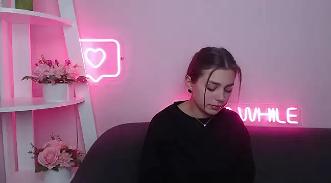 Snapshot of MilanaAngelAs chatting on February 22, 2025, 6:08 pm MilanaAngelAs online show from February 22, 2025, 6:08 pm