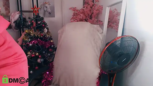 Snapshot of _KittyBoo chatting on January 3, 2025, 8:10 am KittyBoo online show from January 3, 2025, 8:10 am