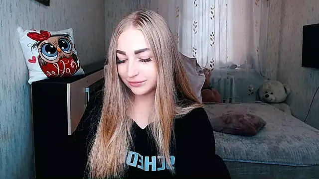 Snapshot of _KittyBoo chatting on September 20, 2025, 8:59 am KittyBoo online show from September 20, 2025, 8:59 am