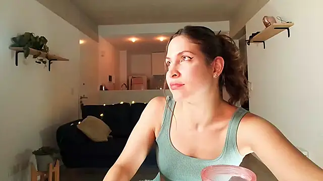 Snapshot of Melisa_cream chatting on January 28, 2025, 2:21 am Melisa cream online show from January 28, 2025, 2:21 am