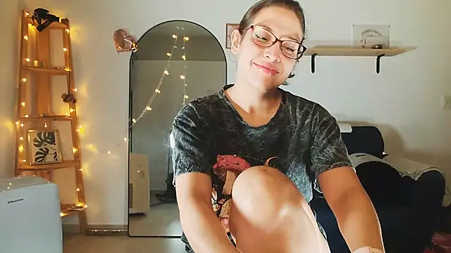 Snapshot of Melisa_cream chatting on March 14, 2025, 2:42 am Melisa cream online show from March 14, 2025, 2:42 am