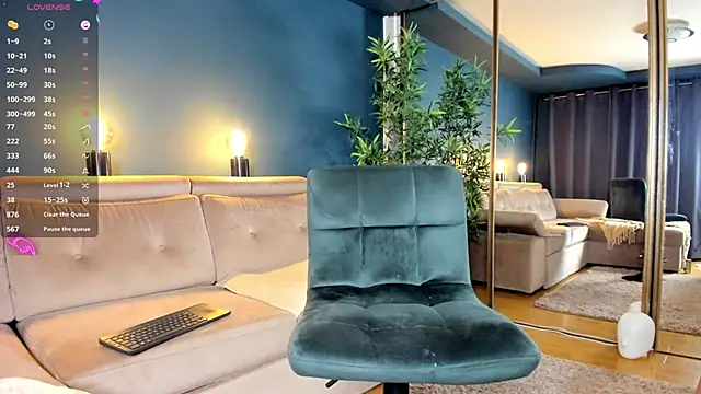 Snapshot of Project-Raven chatting on March 16, 2025, 11:14 pm Project-Raven online show from March 16, 2025, 11:14 pm