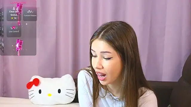 ellie kramer online show from December 22, 2025, 7:55 pm