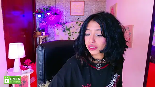 REDHOTTER  online show from January 15, 2026, 8:23 pm