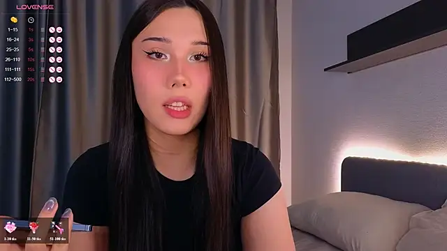 Kaia Sunshine Mia online show from July 2, 2026, 11:27 am