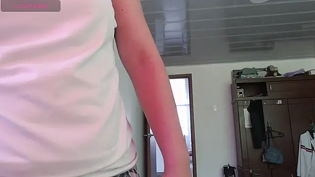 Snapshot of Lexyevans chatting on September 19, 2025, 6:08 pm Lexyevans online show from September 19, 2025, 6:08 pm