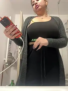 AllysonK online show from April 10, 2026, 8:19 am